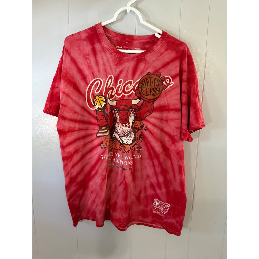 Mitchell & Ness T-Shirt‎ Mens XL Red Tie Dye Chicago Bulls 6x NBA Champions Tee